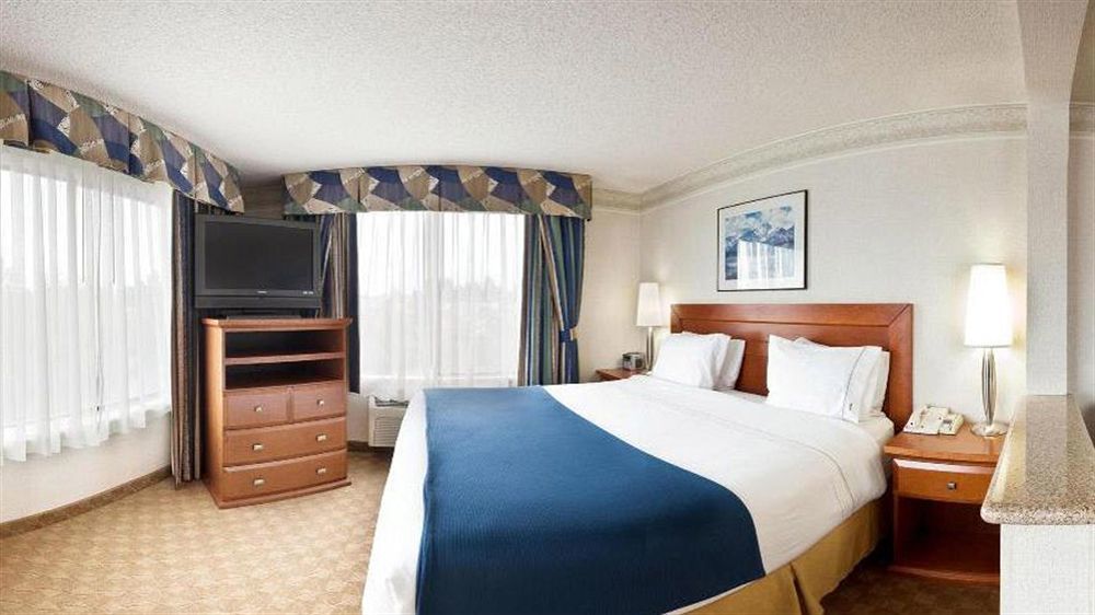 Holiday Inn Express & Suites Tacoma By Ihg Εξωτερικό φωτογραφία